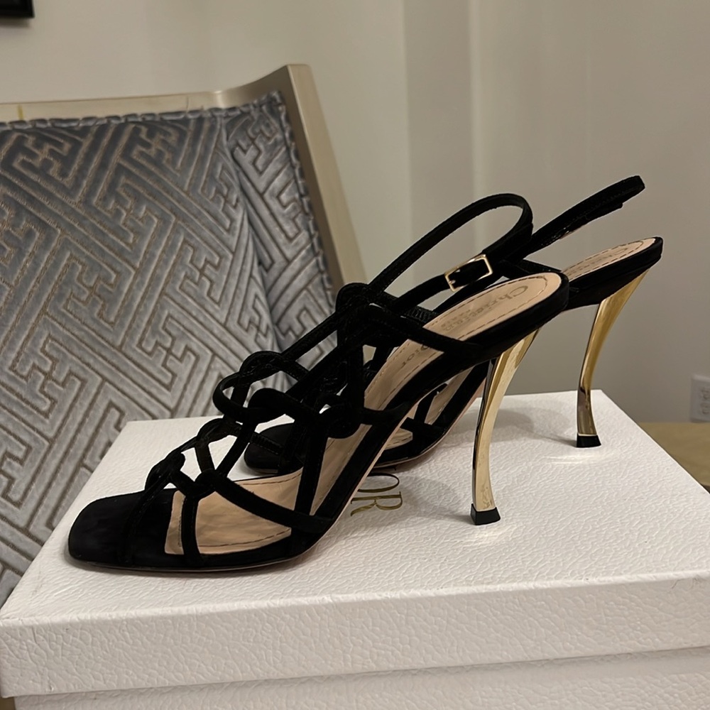 Christian Dior black gorgeous sexy suede sandal-d-fame in very good condition